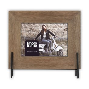 ZEP Frejus horizontal      13x11 Wooden Portrait Frame     ML275