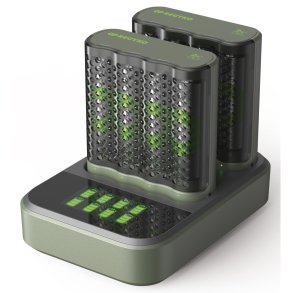 GP ReCyko M452 8-fach LCD-Model Docking St. + 4x AA NiMh 2600mAh