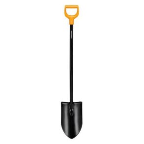 FISKARS SOLID+ XL SHARP SPADE LONG SHAFT