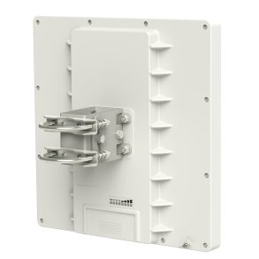 Mikrotik QRT 5 Hvid Str�m over Ethernet (PoE)