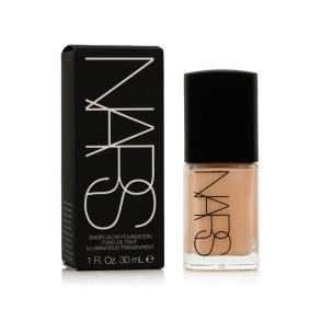 Lysreflekterende Nars Foundation 30 ml