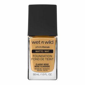 Flydende makeup foundation Wet n Wild Classic Beige Classic Beige 30 ml