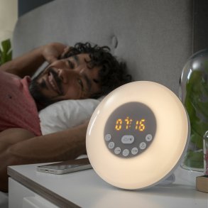 Genopladeligt solopgang v�kkeur med h�jttaler Sunrilk InnovaGoods